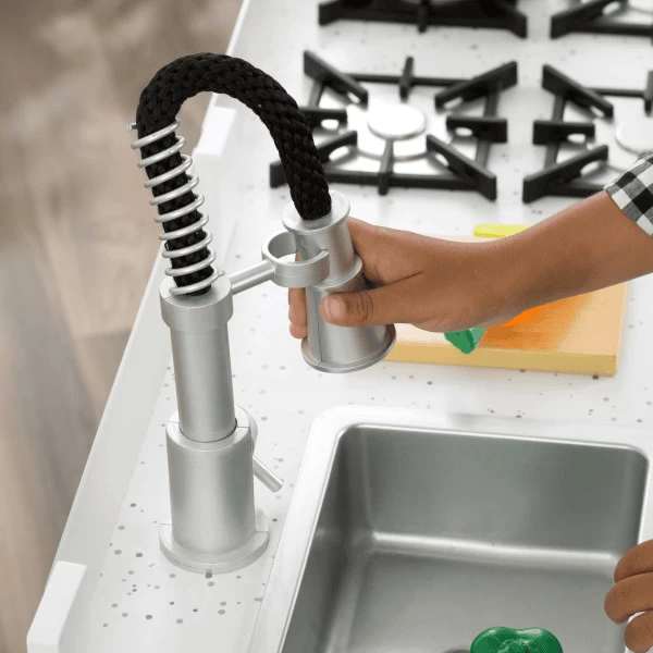 Kidkraft® Houten kinderkeuken little cook's work station Kidkraft® Houten Kinderkeuken Little Cook's Work Station -SpeelgoedKorting Winkel kidkraft houten kinderkeuken little cooks work station a272783 2