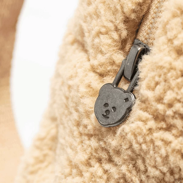 Steiff Rugzak Teddy Fleece beige, 24 cm Steiff Rugzak Teddy Fleece Beige, 24 Cm -SpeelgoedKorting Winkel steiff rugzak teddy fleece beige 24 cm a351984 1